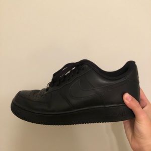 NIKE AIRFORCE ONES - AF1
